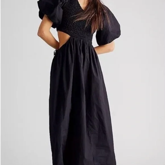 Elegant Black Cutout Midi Dress - Picture 2 of 8